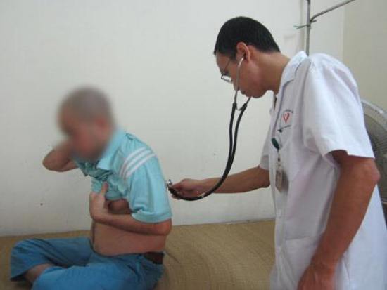 Bệnh nhân trải lòng về những ‘chiến sĩ’ áo trắng ảnh 1